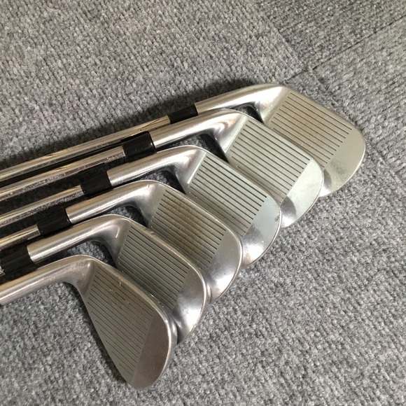 Callaway X Tour irons 5-PW - Picture 2 of 9